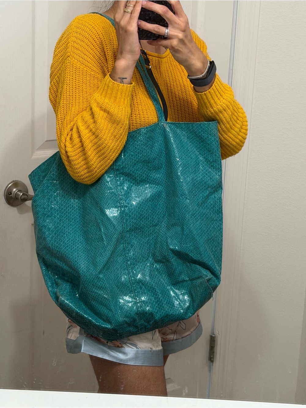 Saks Fifth Avenue Teal Large Shiny Tote